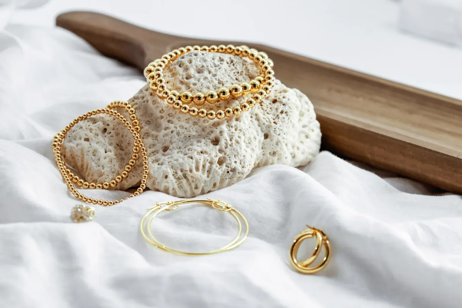 Professional Jewelry Photography Services: Elevate Your Brand in Toronto